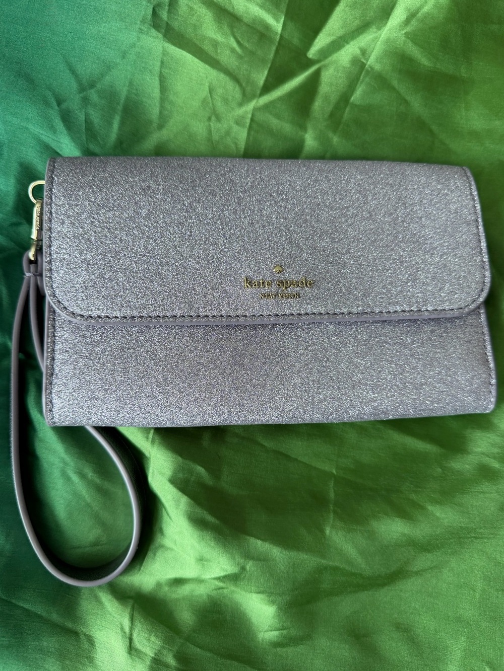 NWOT Kate Spade Tinsel Boxed Medium Phone Wristlet, Lilac Frost